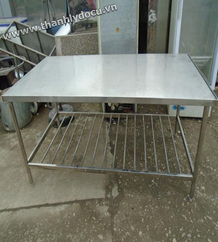 Bàn chặt inox