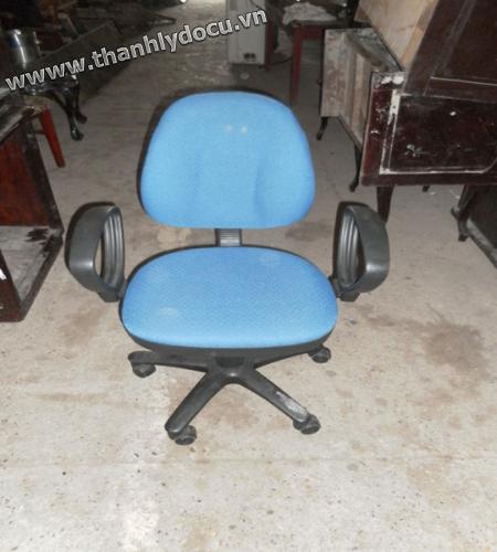 Thanh lý ghế văn phòng 07 mới 95%