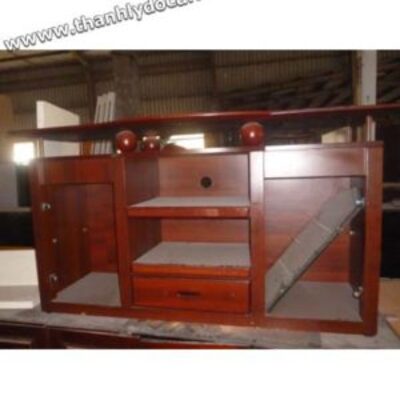 Kệ tivi bằng gỗ ép