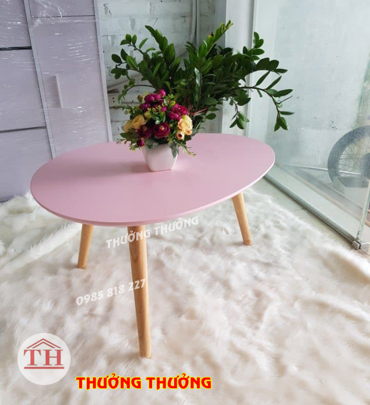 Bàn trà hồng mộng mơ