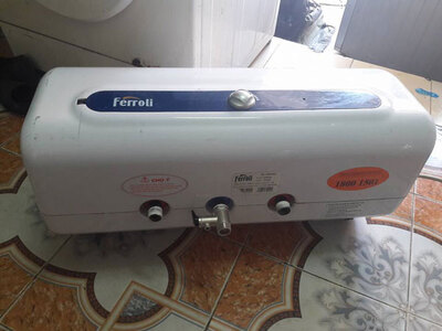 có nên mua bình nóng lạnh cũ Ferroli