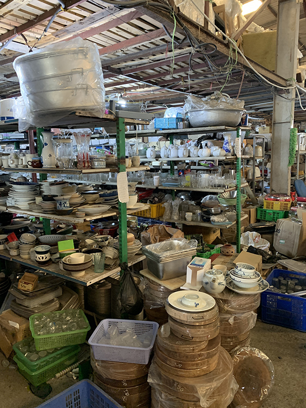 Bàn ghế nhà hàng