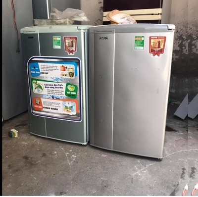 Tủ lạnh mini Aqua 93 lít