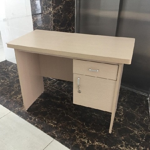 thanh lý bàn làm việc cũ giá rẻ